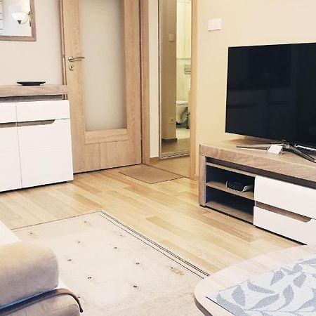 Studio City Centre Lutomierska Manufaktura Λοτζ Εξωτερικό φωτογραφία