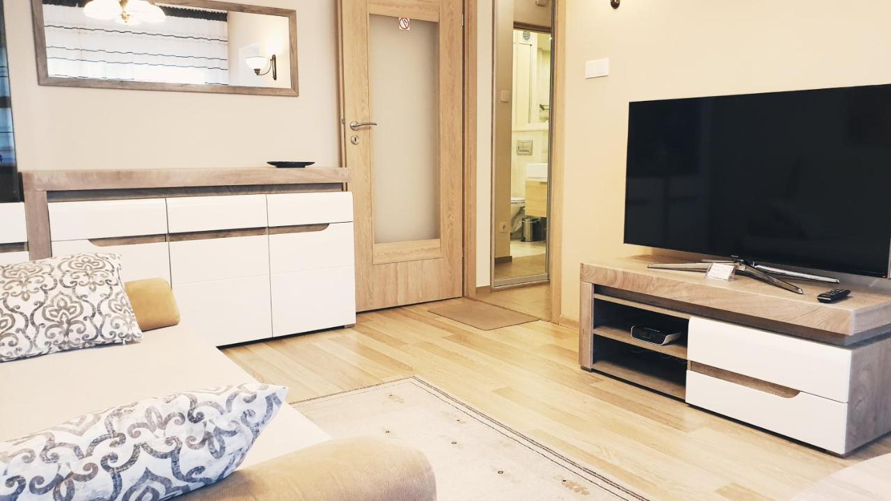 Studio City Centre Lutomierska Manufaktura Λοτζ Εξωτερικό φωτογραφία